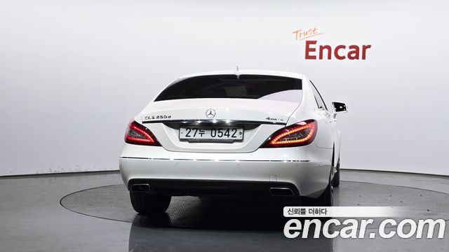 Mercedes-Benz CLS-Class 2016 — photo 4