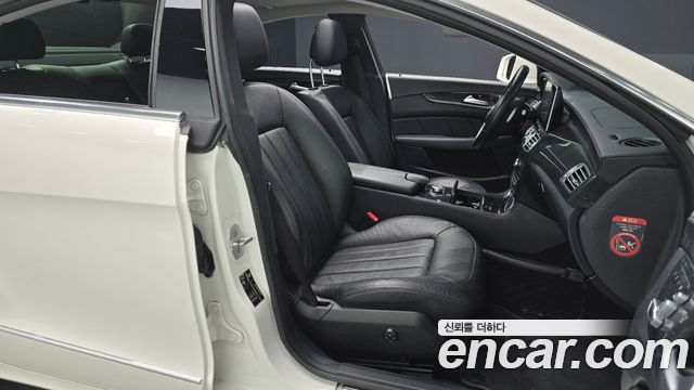 Mercedes-Benz CLS-Class 2016 — photo 10