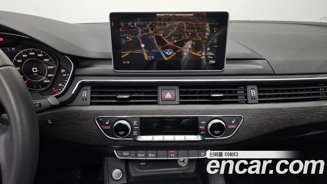 Audi A4 2019 — photo 14