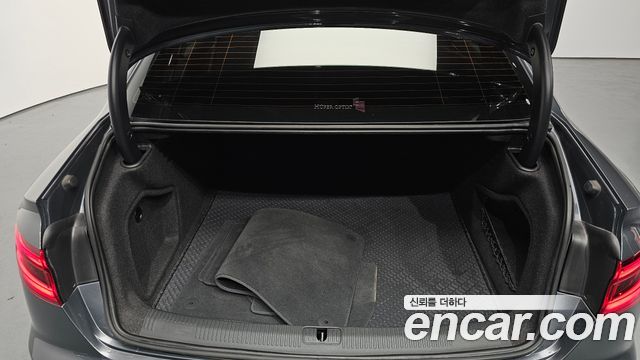 Audi A4 2019 — photo 20