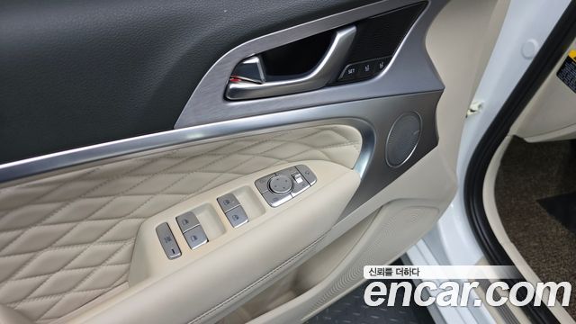 Genesis G70 2019 — photo 17