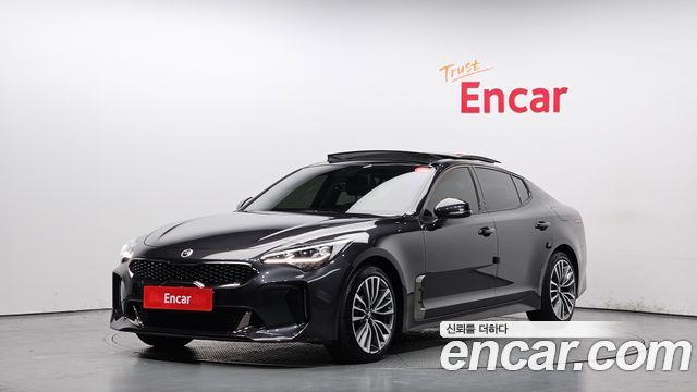 Kia Stinger 2018 — photo 1