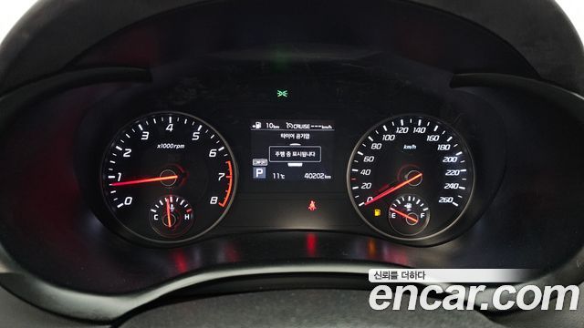 Kia Stinger 2018 — photo 8