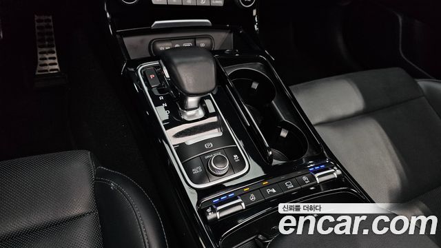 Kia Stinger 2018 — photo 9
