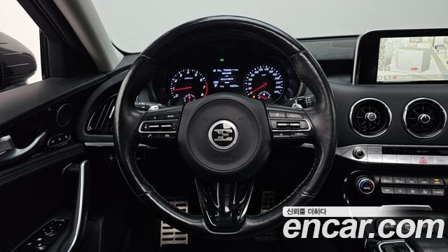 Kia Stinger 2018 — photo 13