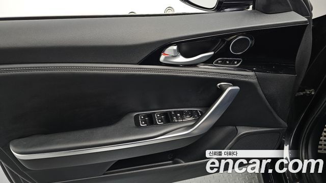 Kia Stinger 2018 — photo 18