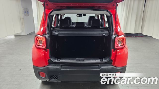 Jeep Renegade 2021 — photo 20