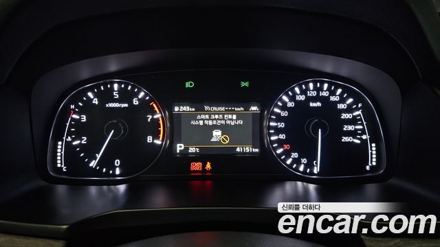 Kia K7 2020 — photo 8