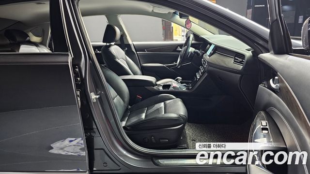 Kia K7 2020 — photo 10