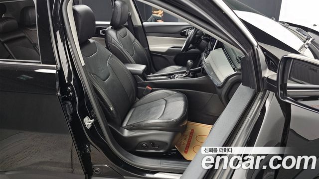 Jeep Compass 2022 — photo 12
