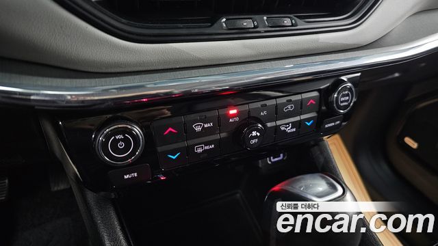 Jeep Compass 2022 — photo 17
