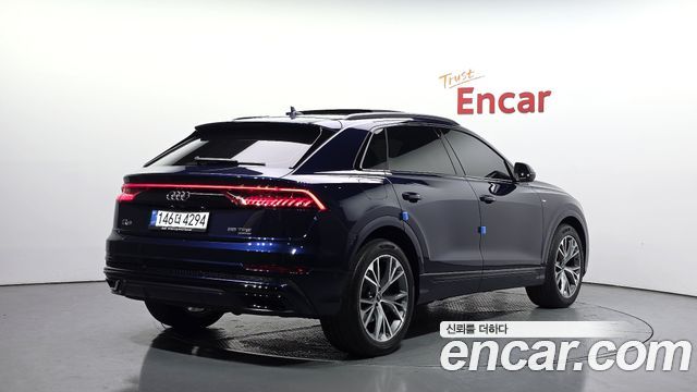 Audi Q8 2022 — photo 2