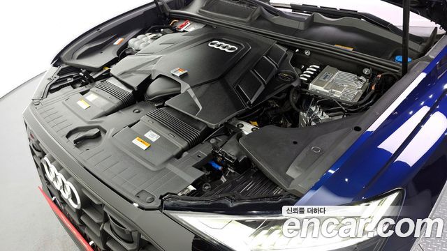 Audi Q8 2022 — photo 6