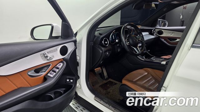 Mercedes-Benz GLC-Class 2022 — photo 10