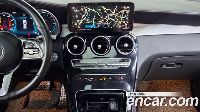 Mercedes-Benz GLC-Class 2022 — photo 14