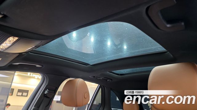 Mercedes-Benz GLC-Class 2022 — photo 18