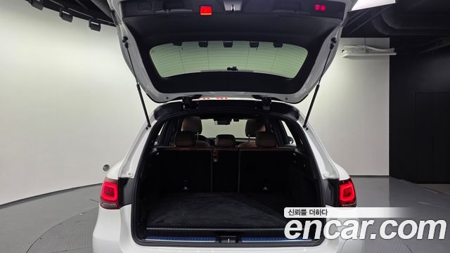 Mercedes-Benz GLC-Class 2022 — photo 20