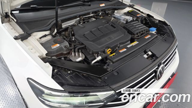 Volkswagen Passat 2022 — photo 6