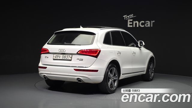 Audi Q5 2016 — photo 2