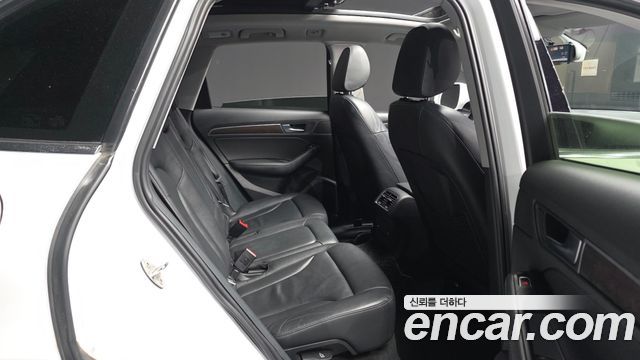 Audi Q5 2016 — photo 12