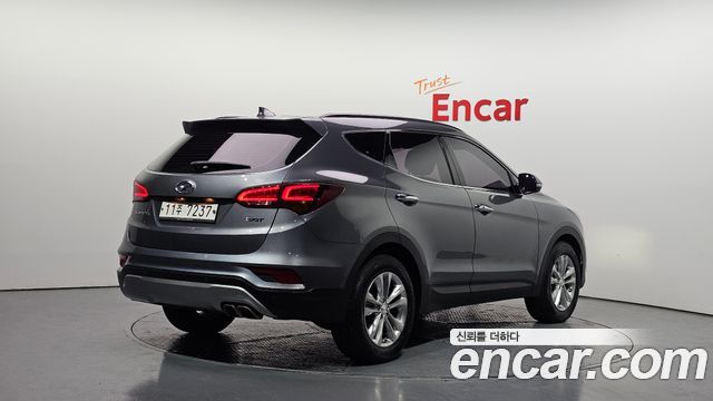 Hyundai Santafe 2016 — photo 2