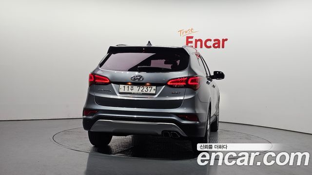 Hyundai Santafe 2016 — photo 4