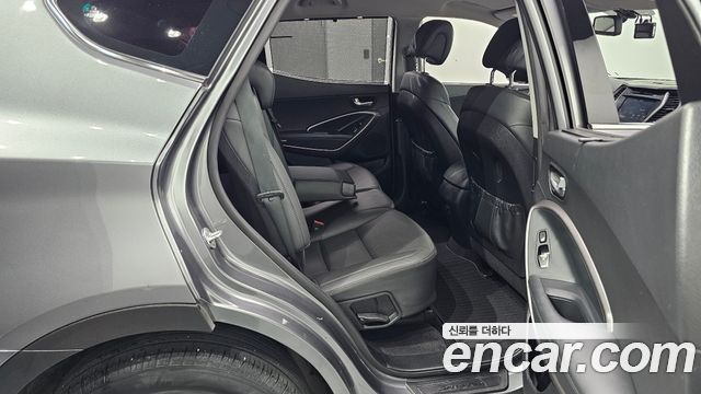 Hyundai Santafe 2016 — photo 12