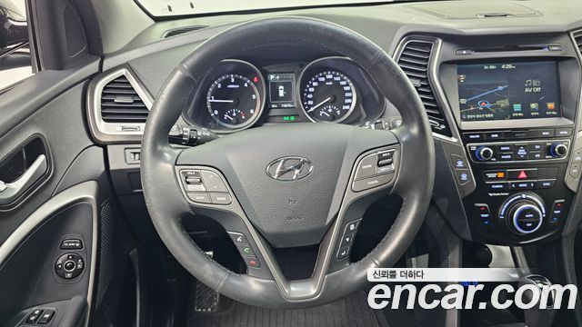 Hyundai Santafe 2016 — photo 13