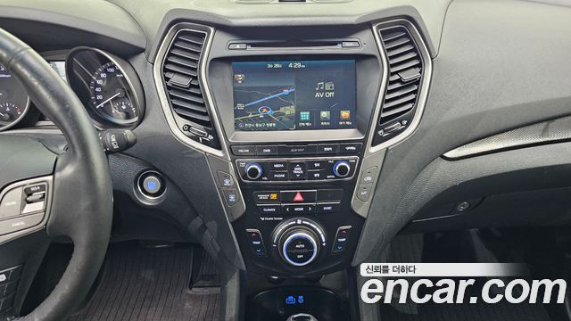 Hyundai Santafe 2016 — photo 16