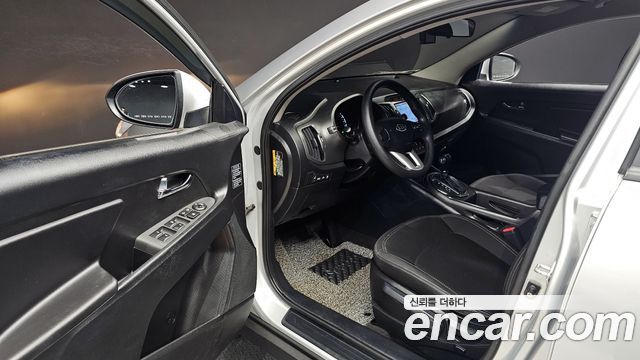 Kia Sportage 2012 — photo 11