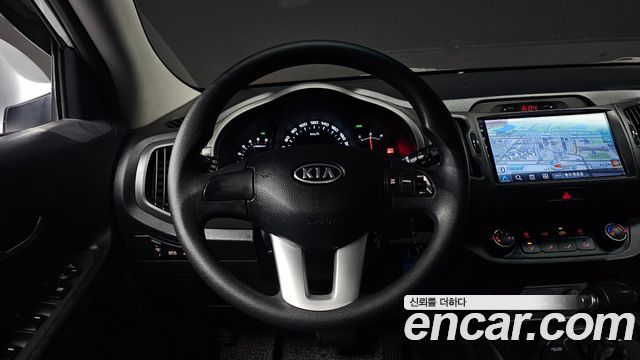 Kia Sportage 2012 — photo 13