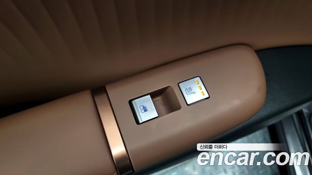 Hyundai Grandeur 2023 — photo 17