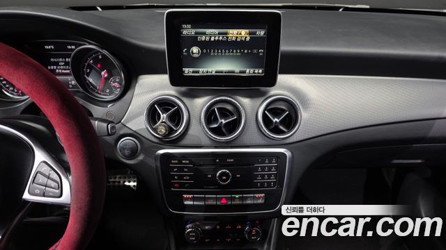 Mercedes-Benz CLA-Class 2018 — photo 14