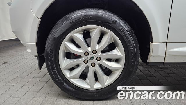 Land Rover Freelander 2011 — photo 5