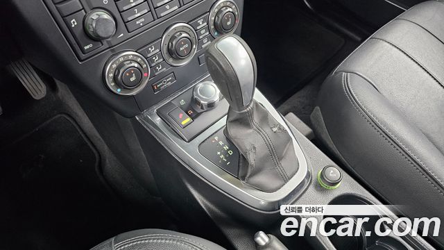 Land Rover Freelander 2011 — photo 9