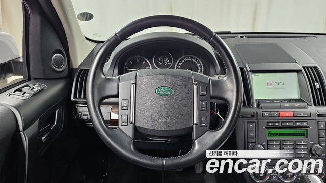 Land Rover Freelander 2011 — photo 13