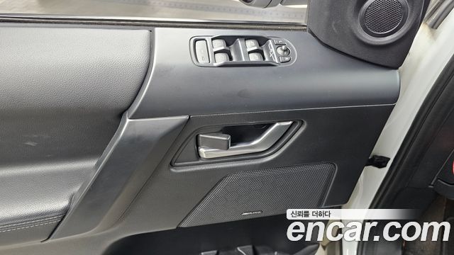Land Rover Freelander 2011 — photo 14
