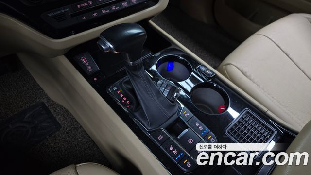 Kia Canival 2019 — photo 9