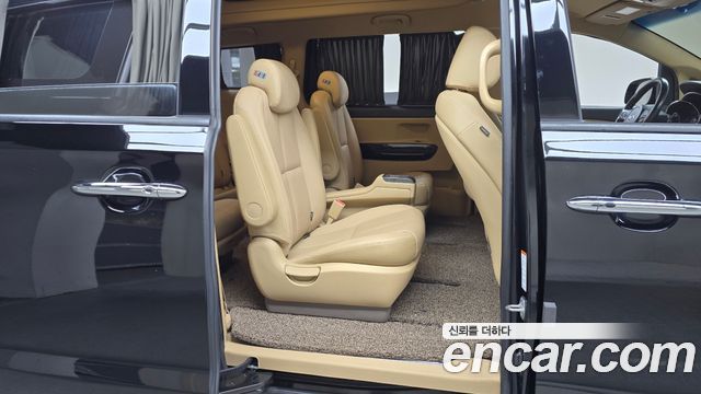 Kia Canival 2019 — photo 12
