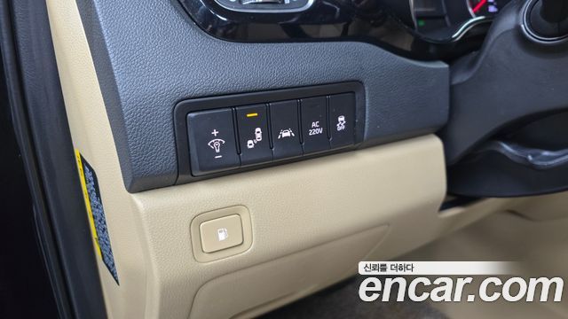 Kia Canival 2019 — photo 17