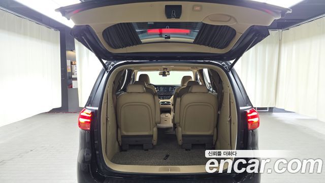 Kia Canival 2019 — photo 20