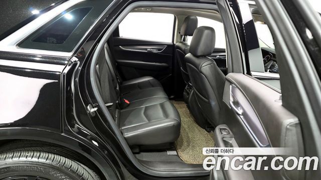 Cadillac XT5 2018 — photo 12