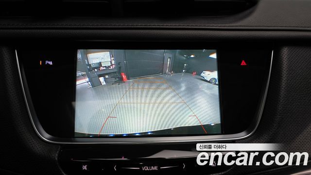 Cadillac XT5 2018 — photo 15