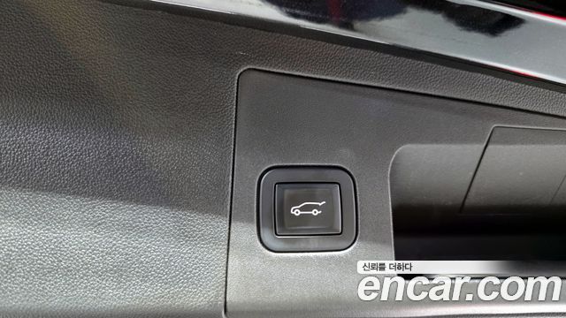 Cadillac XT5 2018 — photo 20
