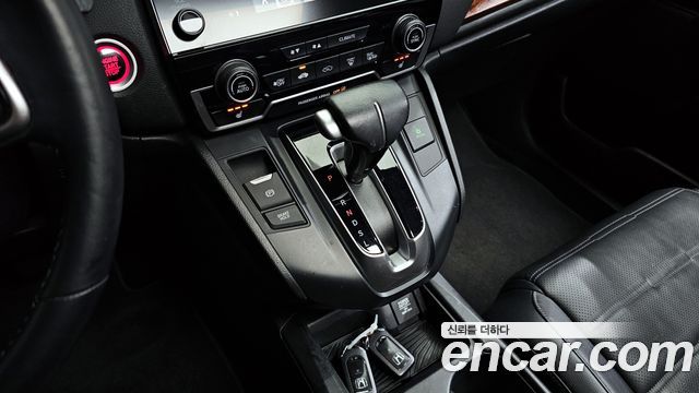 Honda CR-V 2017 — photo 9
