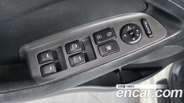Kia K3 2017 — photo 12