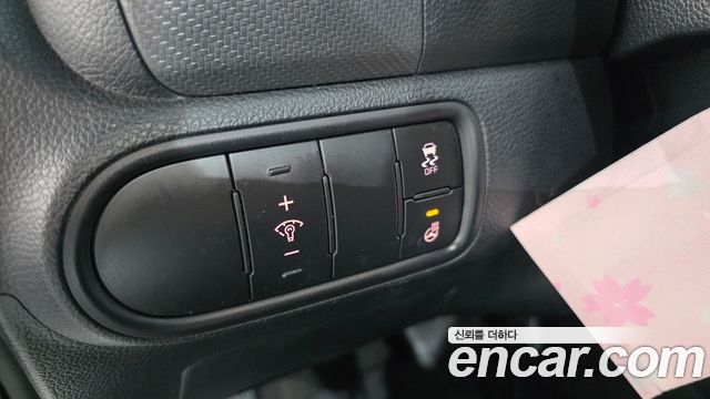 Kia K3 2017 — photo 13