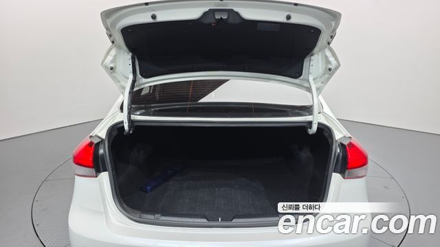 Kia K3 2017 — photo 20
