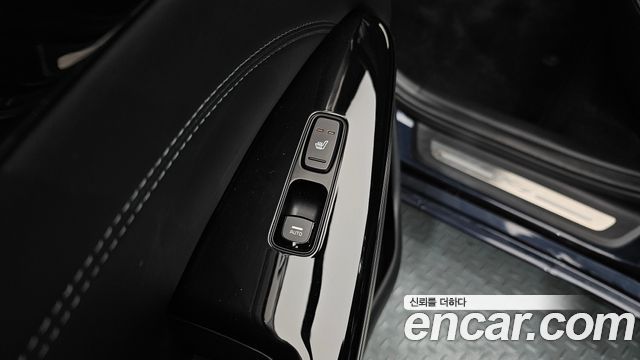 Kia K7 2020 — photo 19