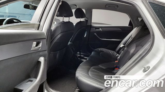 Hyundai Sonata 2019 — photo 12